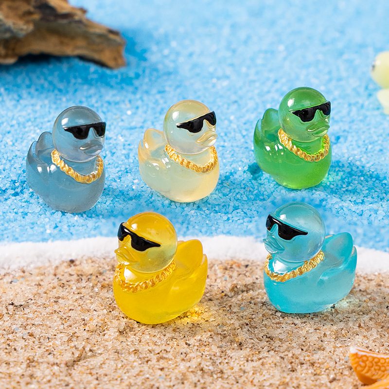 10/20pcs Glow in The Dark Mini - Fish Toys For Aquarium review and price